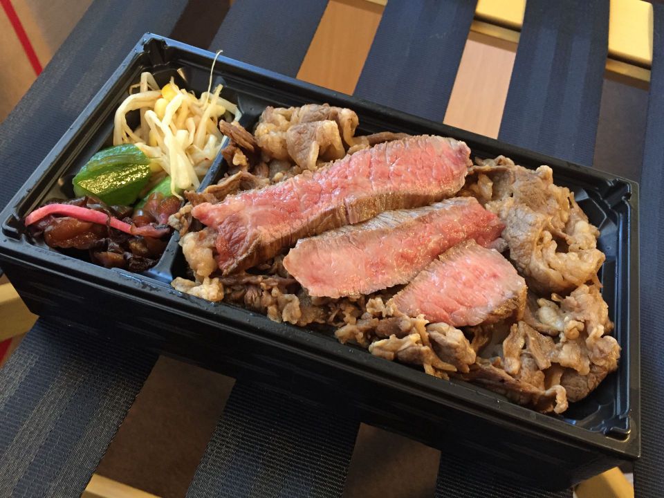 牛たんが紡ぐ宮城の食文化街の歴史と職人の情熱が生み出す味わいの魅力